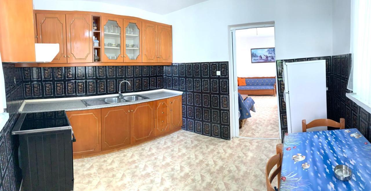 Duka Apts Sarandë Exterior foto