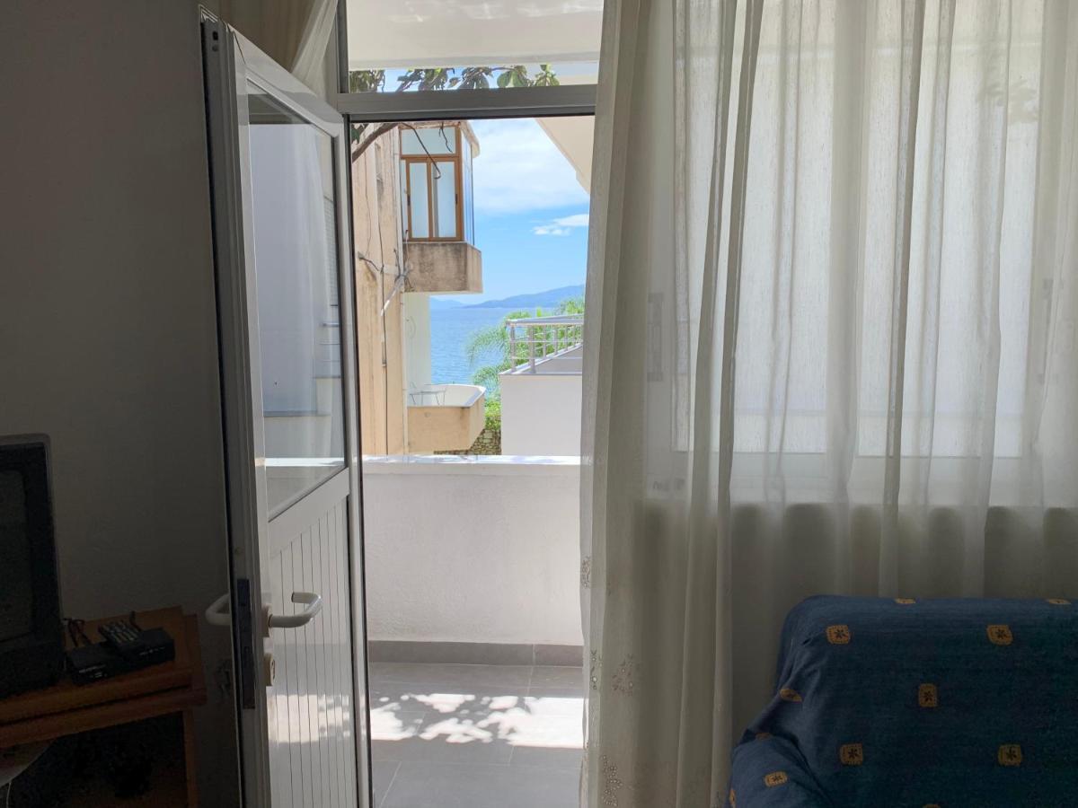 Duka Apts Sarandë Exterior foto